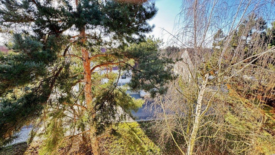 3. Nr69 DG li3 Wohnung Sta�furt