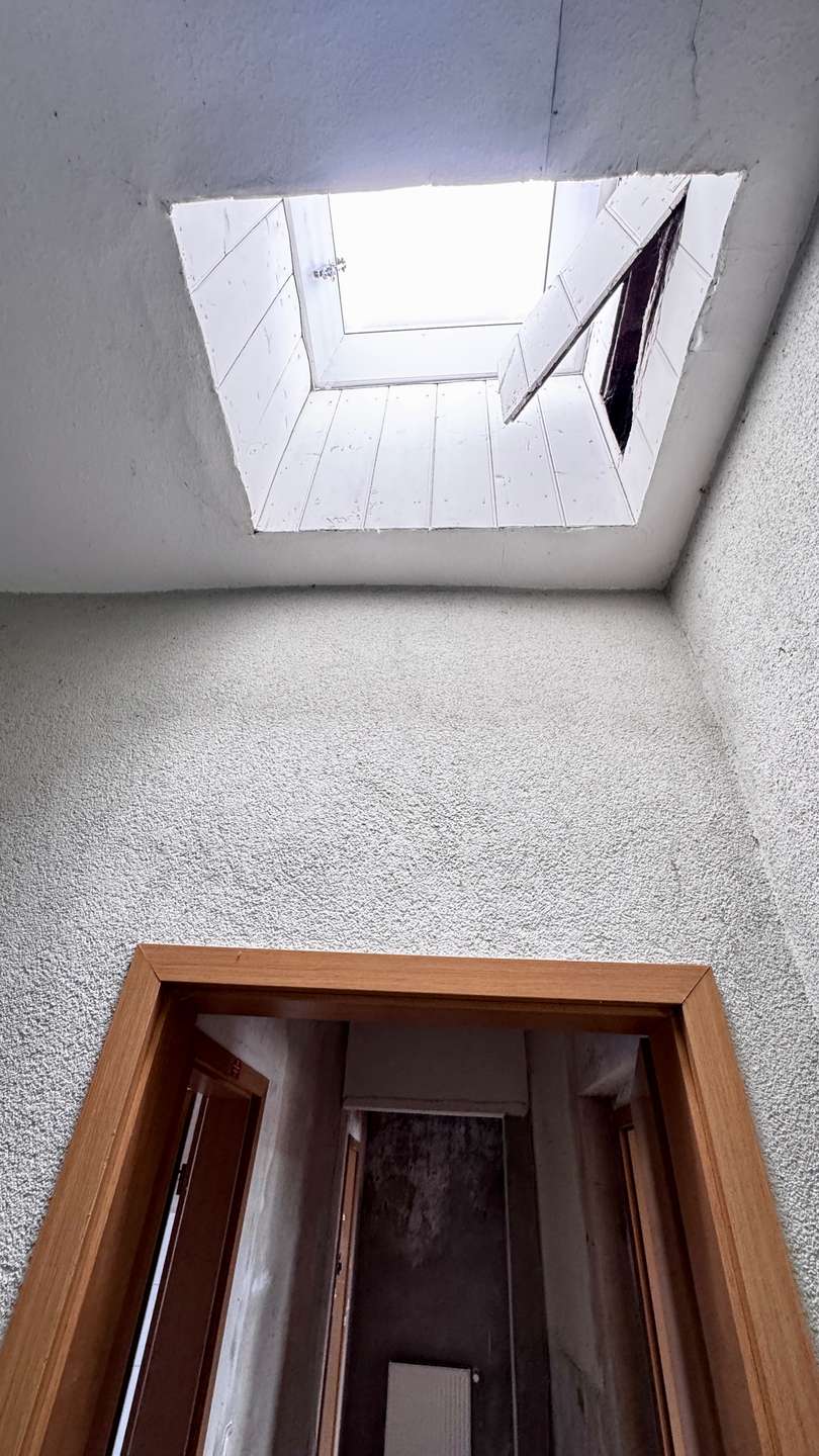 Eingang Wohnung DG mit Oberlicht Mehrfamilienhaus Calbe