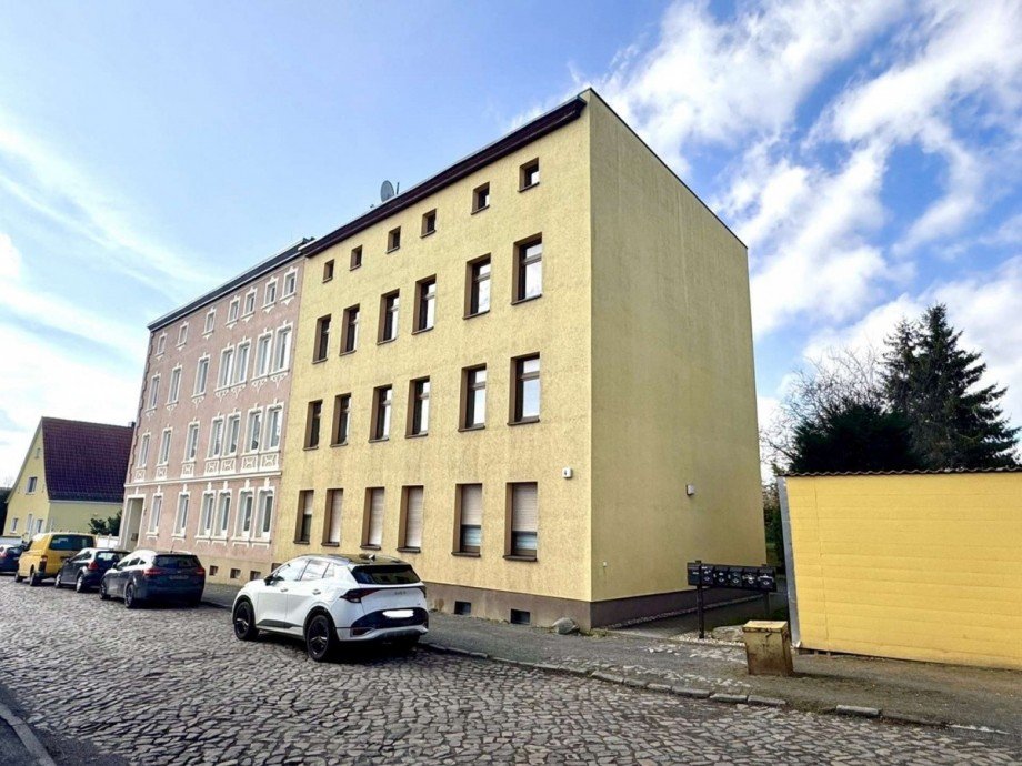 Stra�enansicht Mehrfamilienhaus Magdeburg