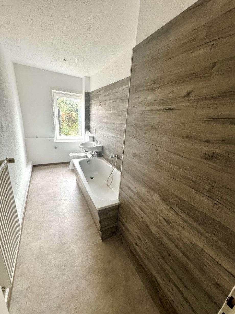 Badezimmer Wohneinheit 1. OG Mehrfamilienhaus Wernigerode