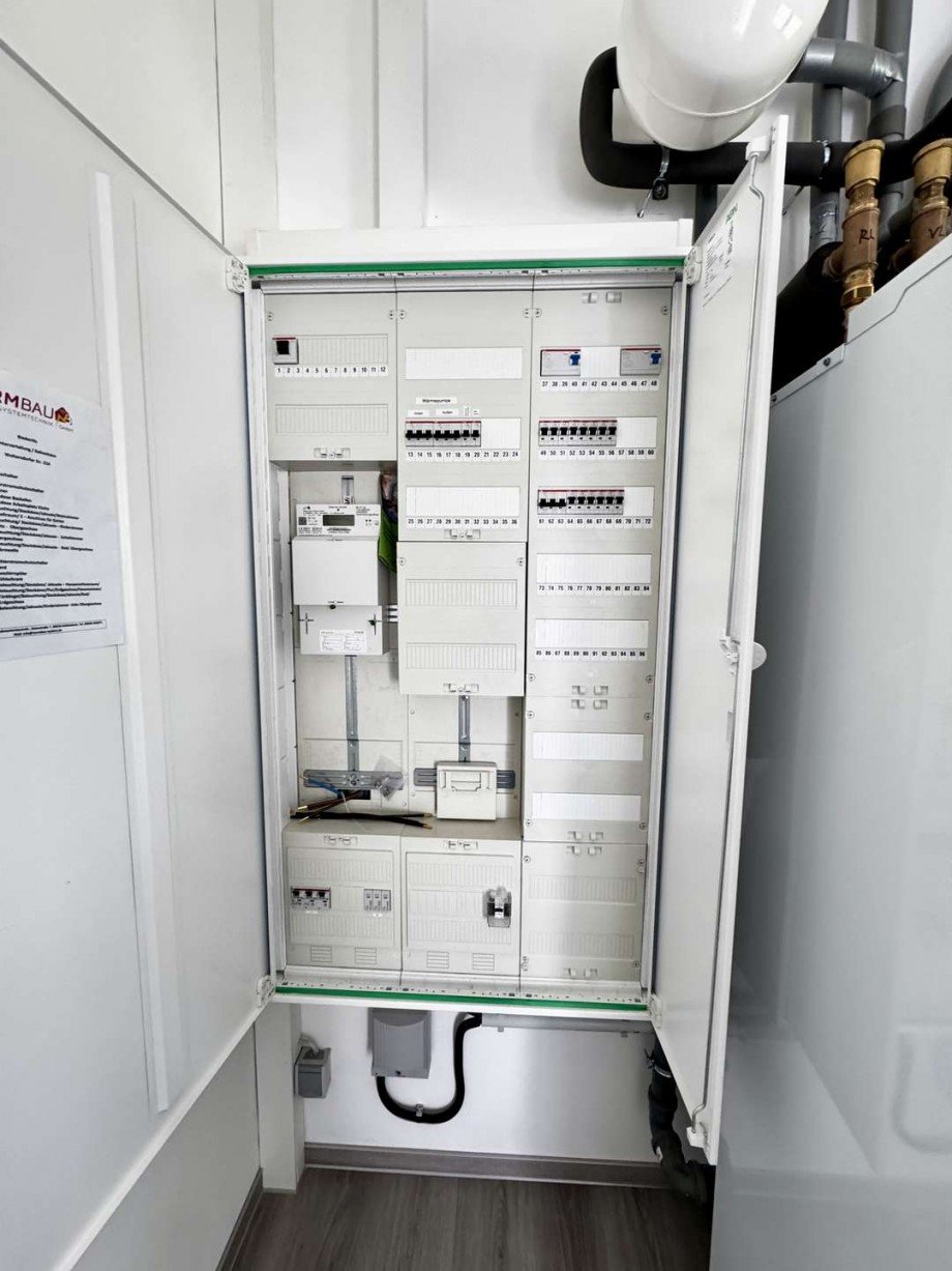 21a EG Elektro Sicherungskasten Reihenendhaus Biederitz