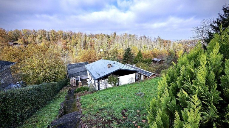 Ferienhaus Finnh�tte von oben Siebigerode - Harz Einfamilienhaus ! Reserviert ! idyllisches und top renoviertes Ferienhaus mit Bungalow, Sauna und Finnh�tte