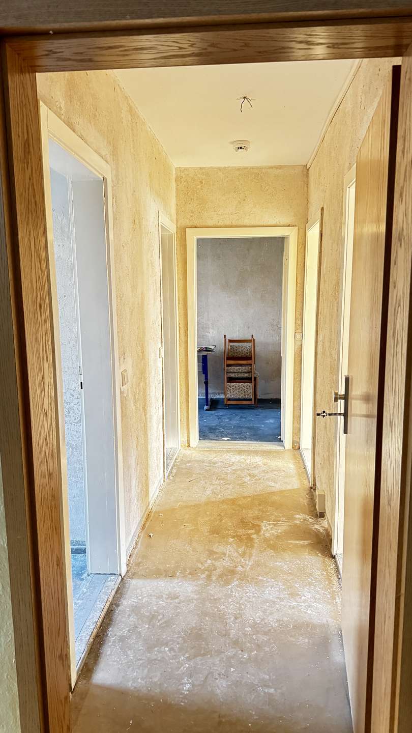 Nr.69 EG li 3-R. umrenoviert Mehrfamilienhaus Sta�furt