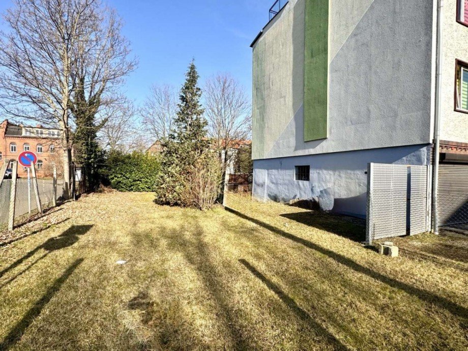 Grundst�cksansicht Mehrfamilienhaus Halberstadt