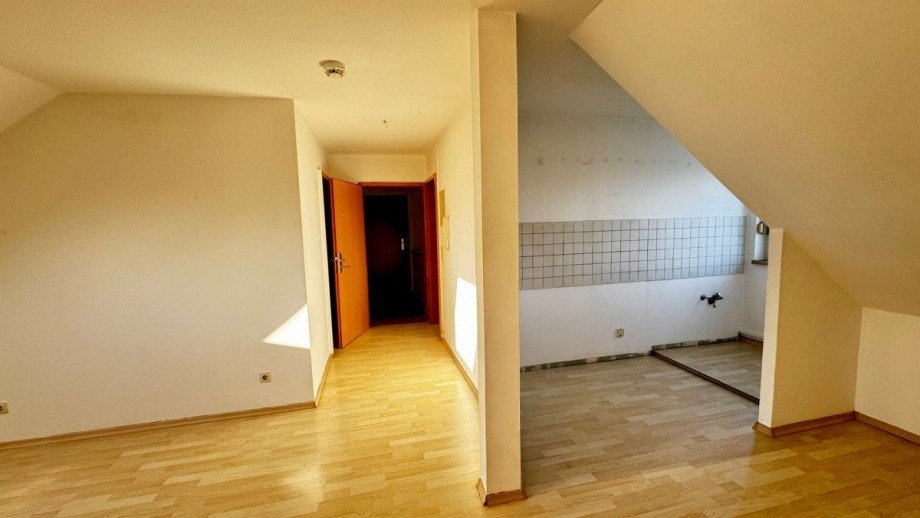 3. Nr69 DG li5 Dachgeschosswohnung Sta�furt