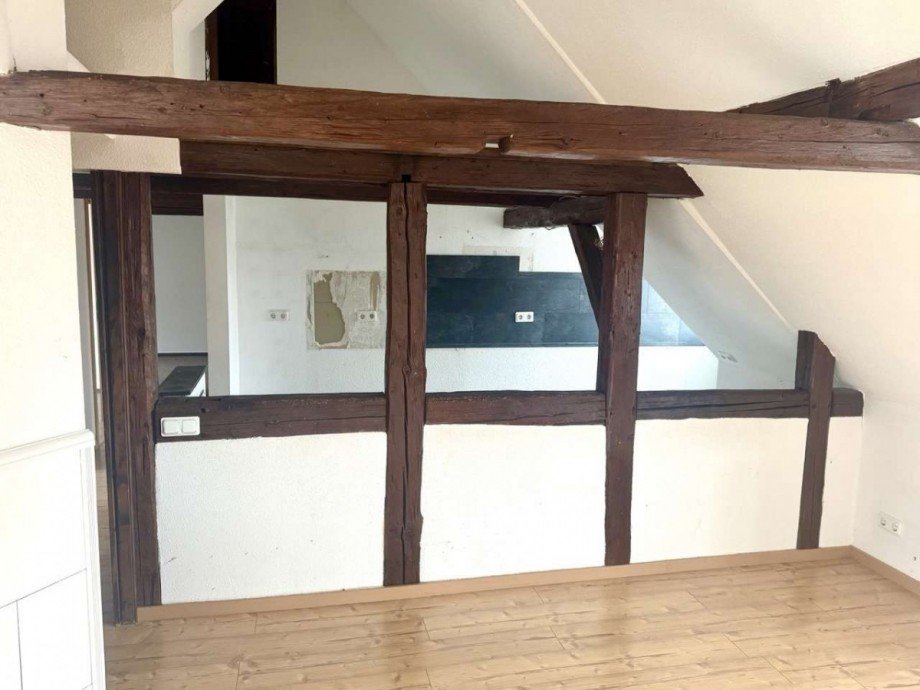 Blick zur K�che aus dem Wohnzimmer Wohneinheit DG Mehrfamilienhaus Wernigerode