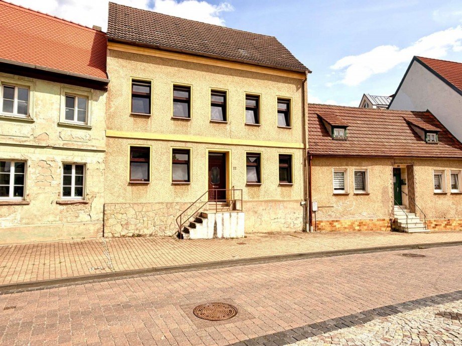 Stra�enansicht Reihenmittelhaus Hettstedt