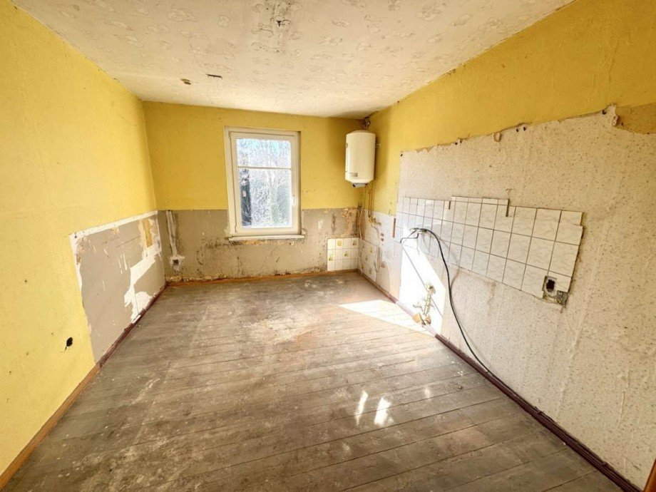 Schlafzimmer 2 WE 1. OG Zweifamilienhaus Ballenstedt