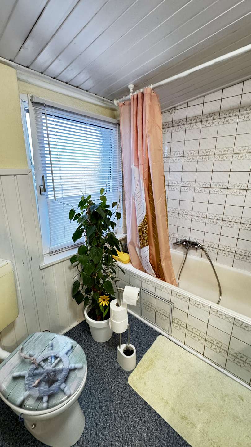 DG WE2 Bad Wohn- / Gesch�ftshaus Bernburg