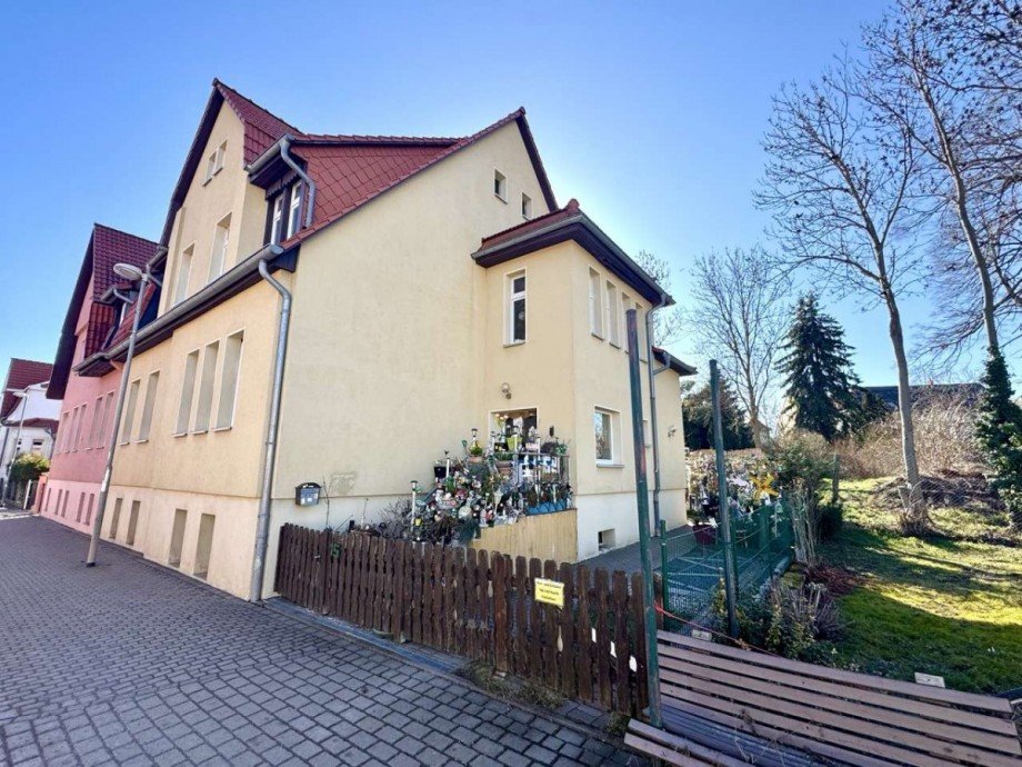Stra�enansicht Zweifamilienhaus Ballenstedt