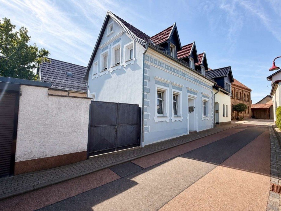 Stra�enansicht Haus Mansfeld