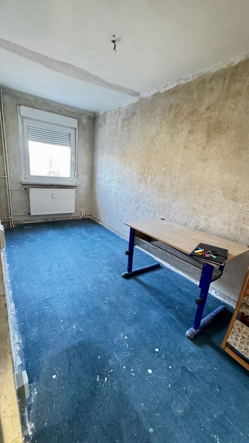 Nr.69 EG li 3-R. umrenoviert Mehrfamilienhaus Sta�furt