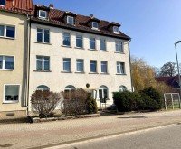 Bild (82db46870f0eaa7ec5826d92ab440f50): Mehrfamilienhaus mit 7 Wohneinheiten - teilweise saniert, gro�es Entwicklungspotential