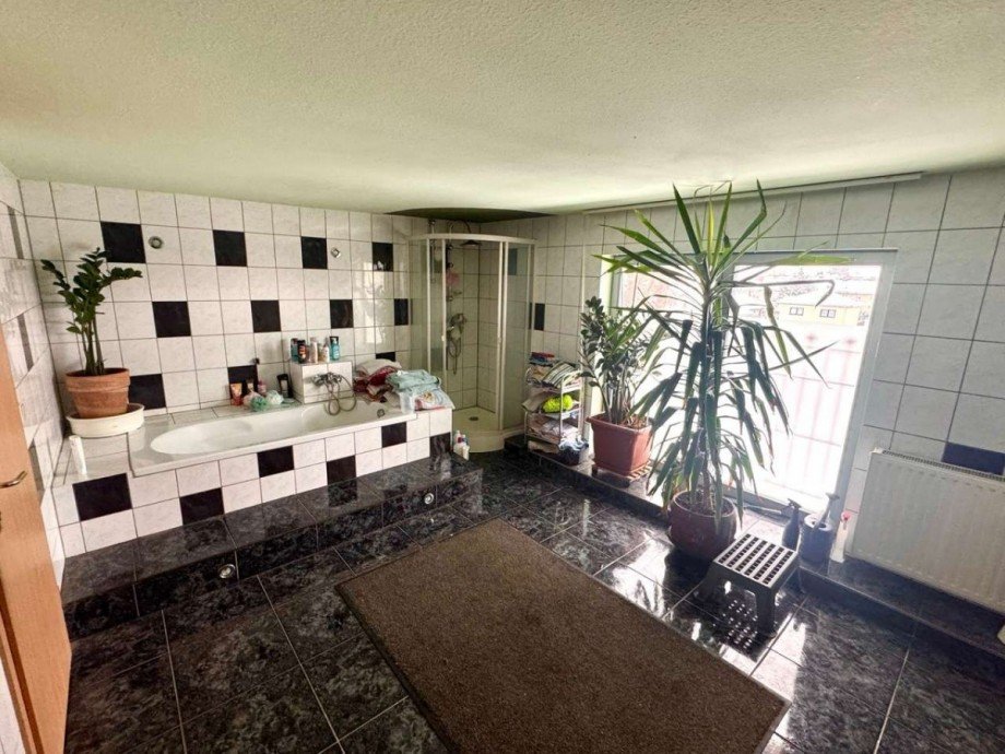 Badezimmer WE OG Mehrfamilienhaus Sch�nebeck (Elbe)