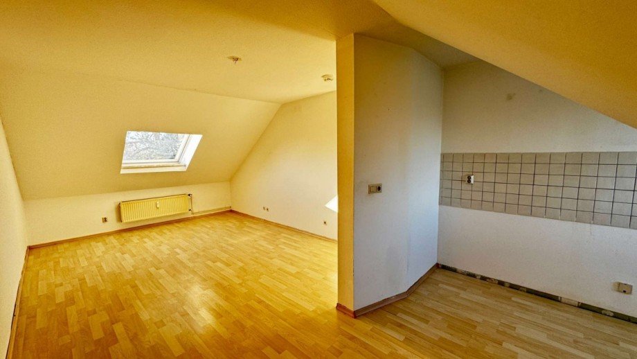 3. Nr69 DG li7 Dachgeschosswohnung Sta�furt