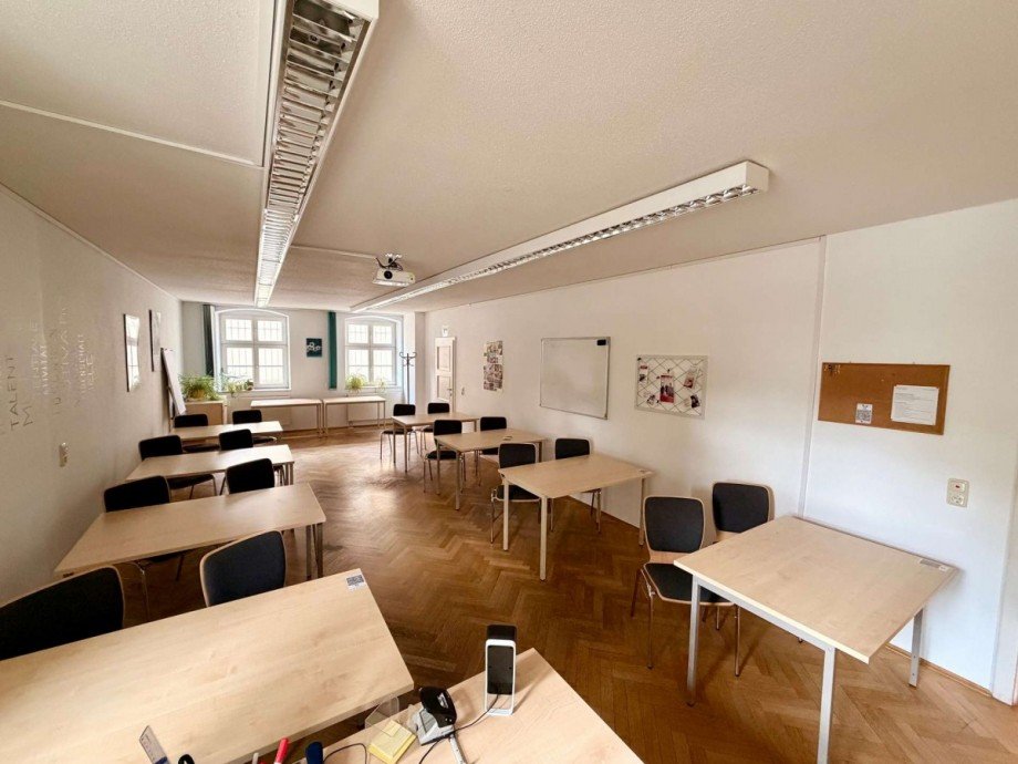 Klassenzimmer 2 EG B�ro / Praxis Quedlinburg