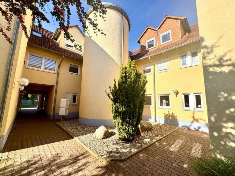  Ballenstedt Wohnung attraktive 1- Raumwohnung mit Einbauk�che und Stellplatz in gepflegter Lage