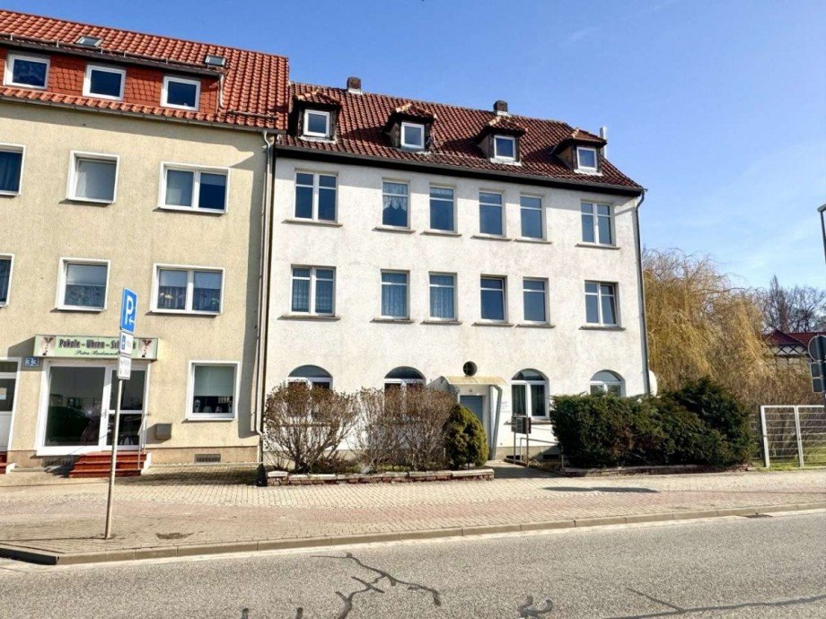 Stra�enansicht Mehrfamilienhaus Halberstadt
