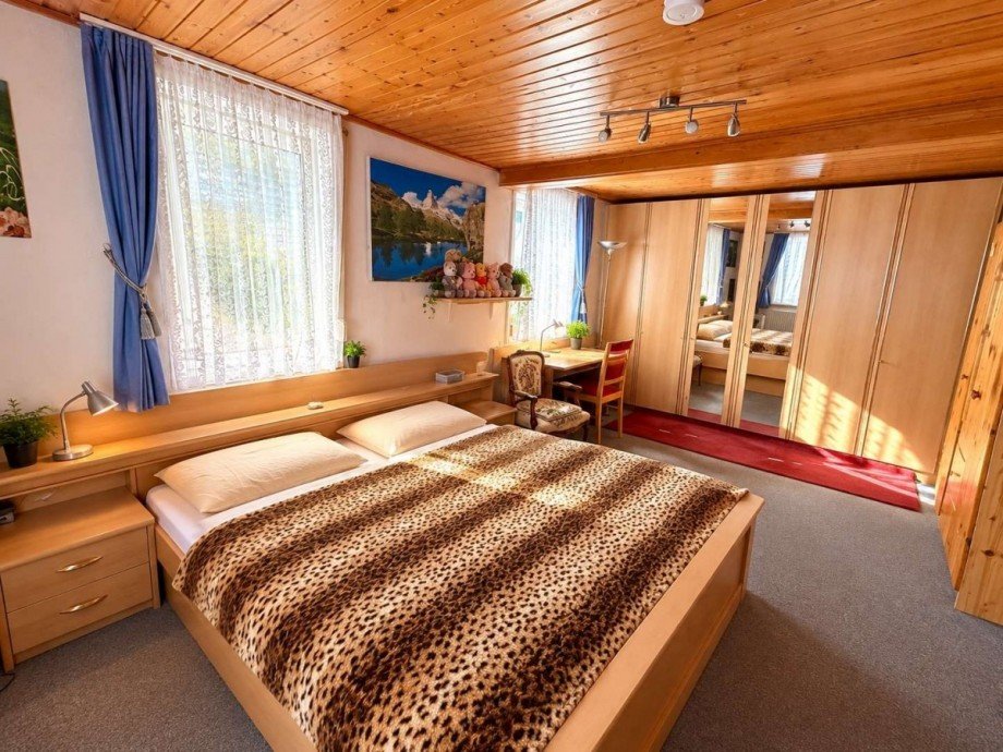 Schlafzimmer 1 Haus Ballenstedt
