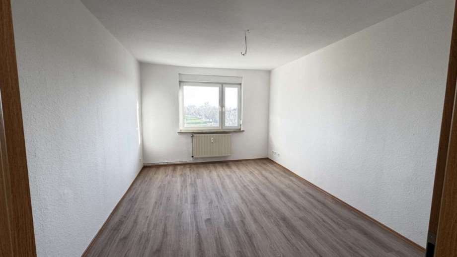 Nr.65 2.OG re 2-Raum renoviert Mehrfamilienhaus Sta�furt