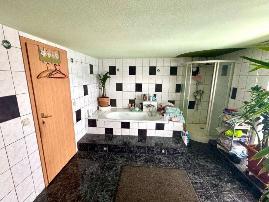 Badezimmer WE OG Mehrfamilienhaus Sch�nebeck (Elbe)