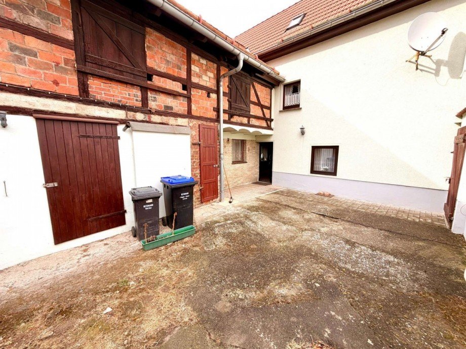 Hofansicht Einfamilienhaus Ditfurt