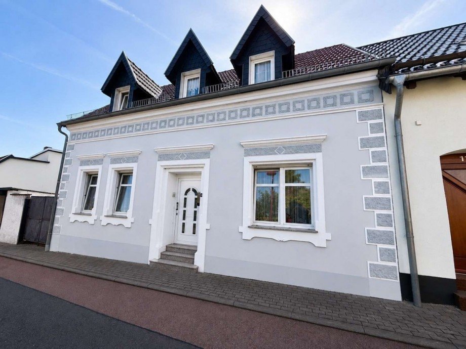 Stra�enansicht Haus Mansfeld