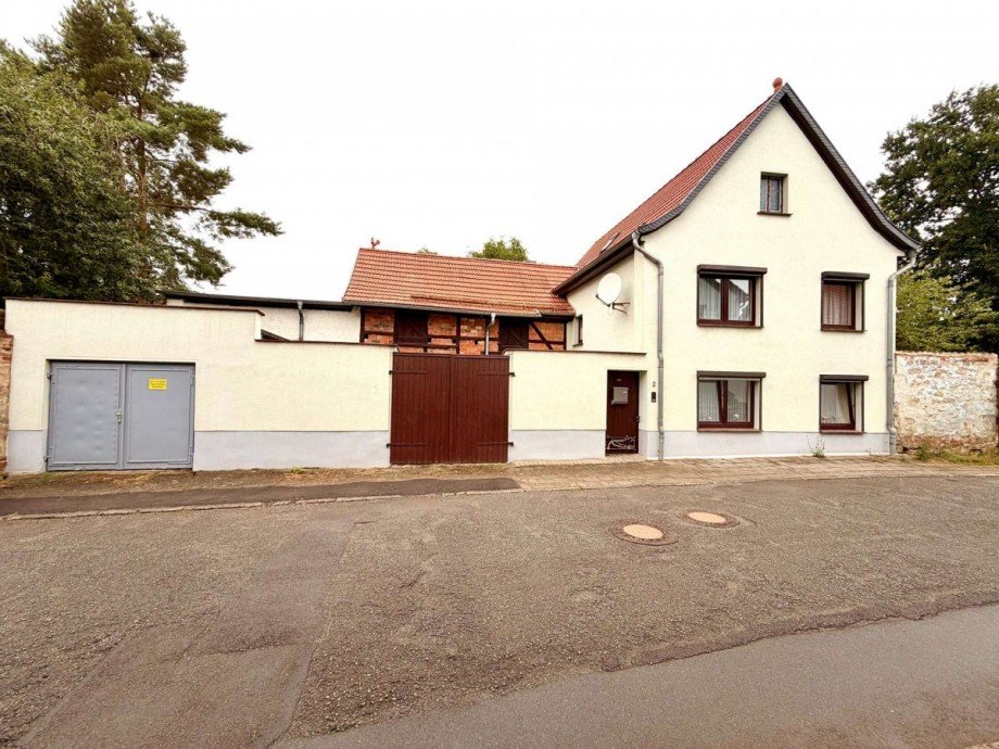 Stra�enansicht Einfamilienhaus Ditfurt