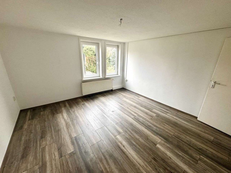 Schlafzimmer 1 Wohneinheit 1. OG Mehrfamilienhaus Wernigerode