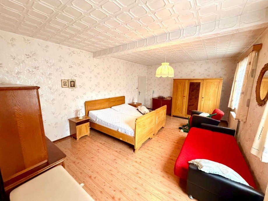 Schlafzimmer 1 OG Einfamilienhaus Ditfurt