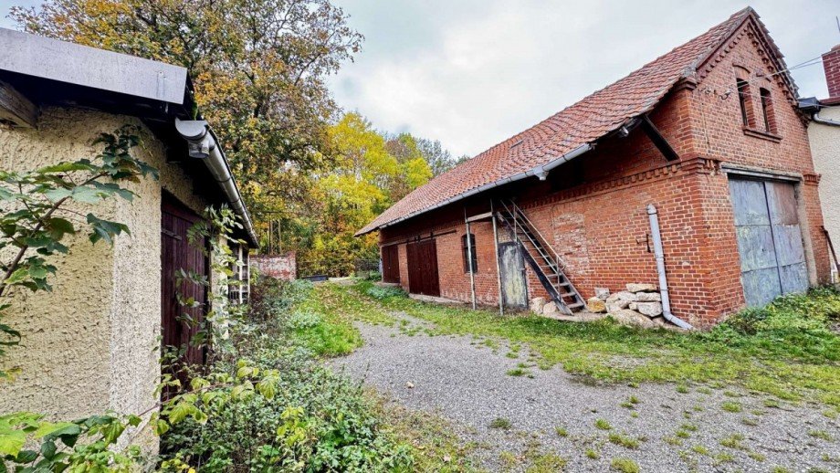 Zufahrt Grundst�ck Mehrfamilienhaus Meisdorf
