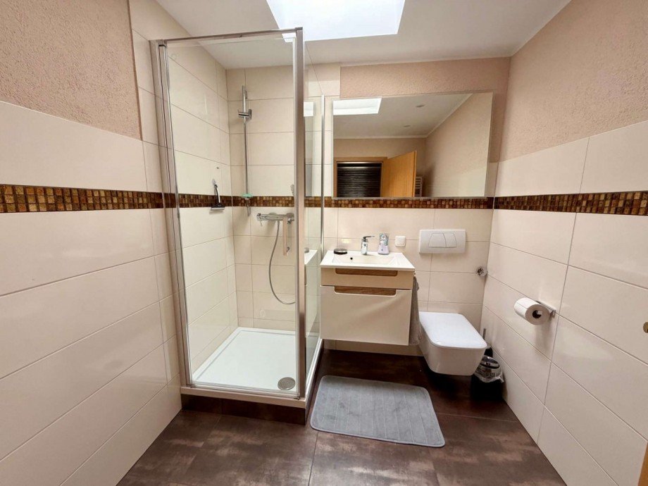 Badezimmer OG Einfamilienhaus Ro�lau