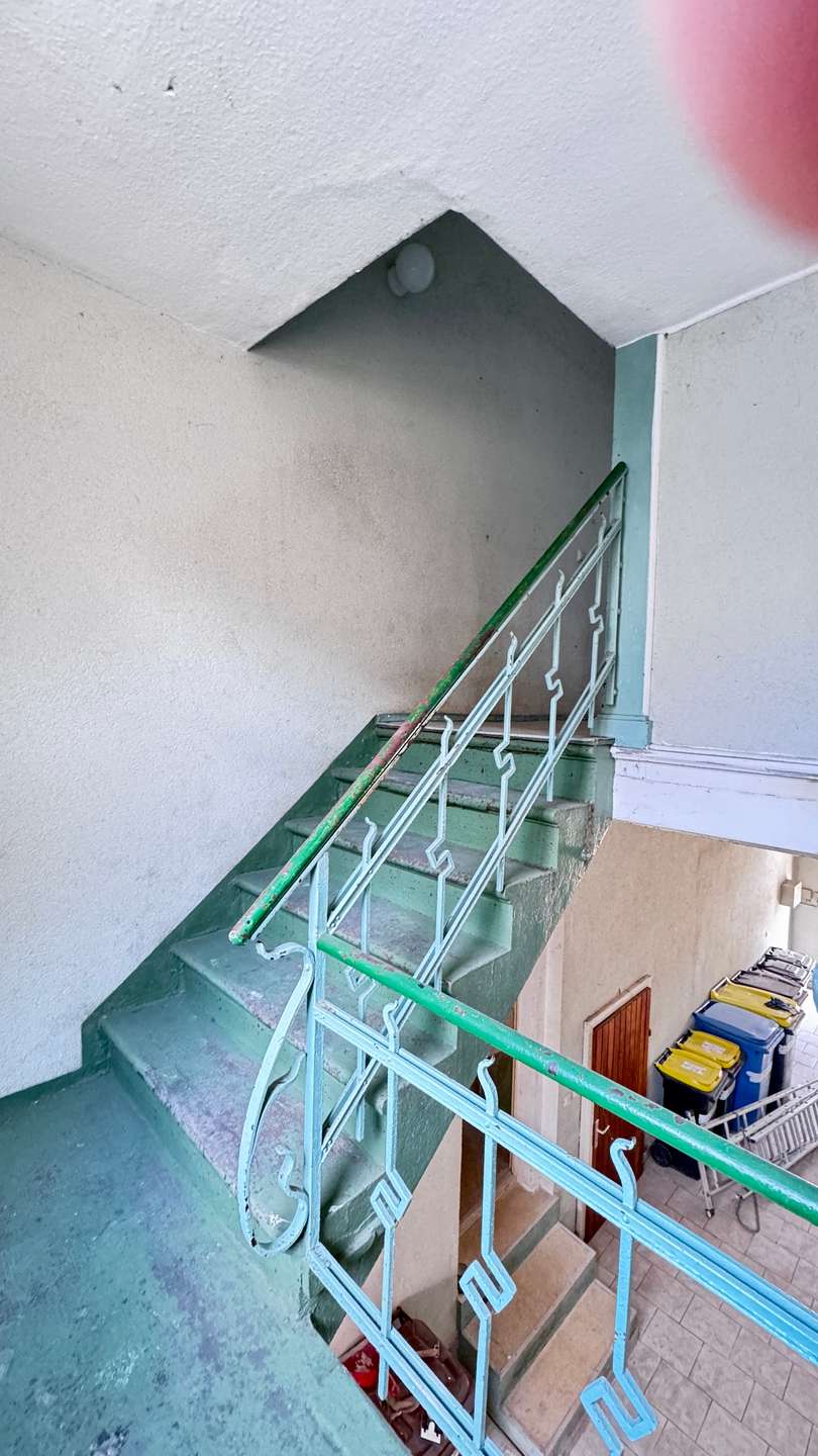 Treppenhaus EG zum 1.OG Mehrfamilienhaus Calbe