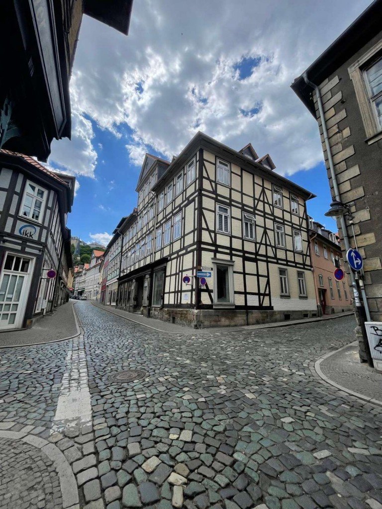 index2 Blankenburg (Harz) - Harz Mehrfamilienhaus 6,1 % IST-Rendite Clever investieren - 1.288 qm - Wohnensemble im Zentrum von Blankenburg Harz