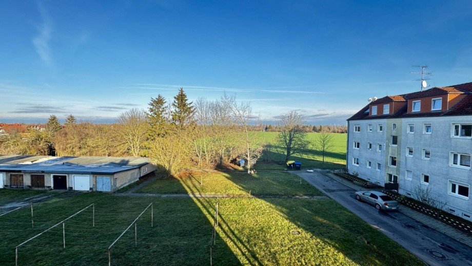 3. Nr69 DG li4 Wohnung Sta�furt