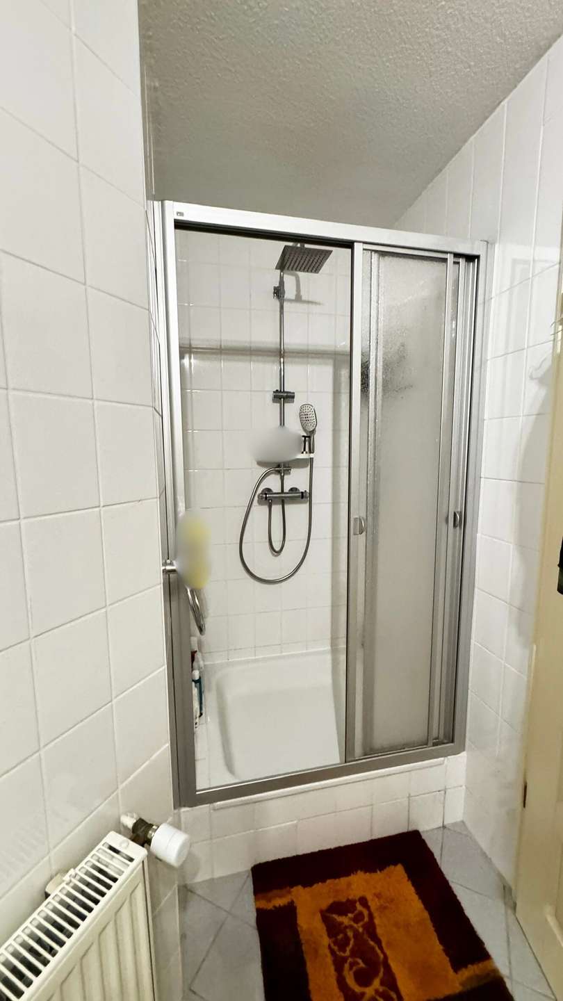 Bad Dusche. Wohnung Blankenburg