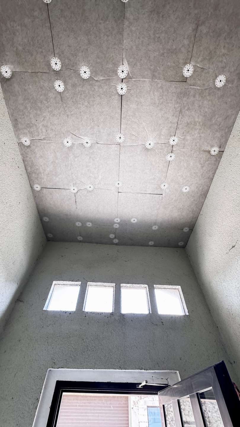 Decke Flur EG Mehrfamilienhaus Calbe