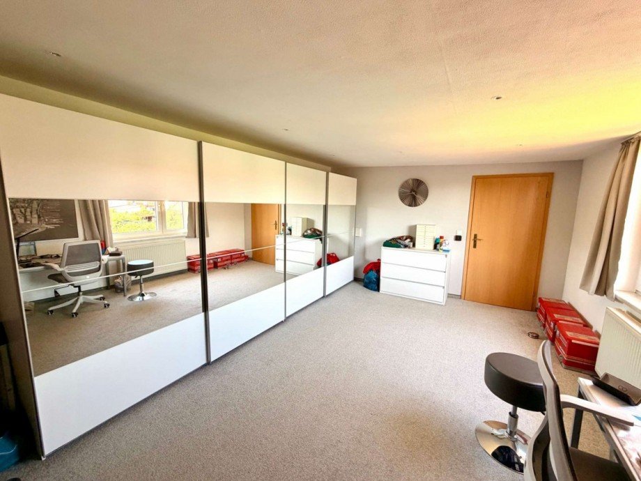 Schlafzimmer/ G�stezimmer OG Einfamilienhaus Ro�lau