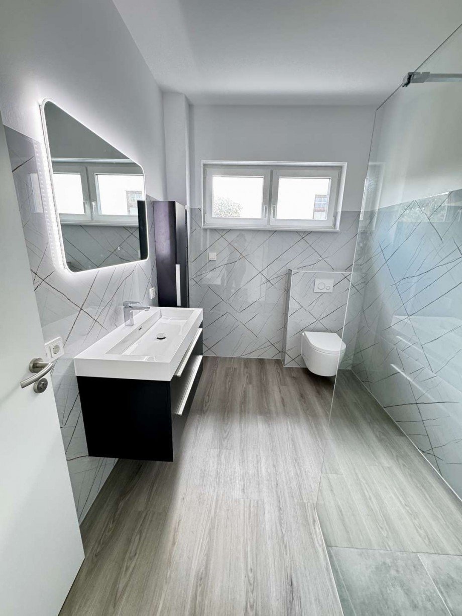 21a EG G�ste WC mit Dusche Reihenendhaus Biederitz