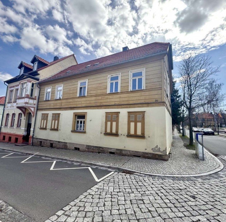 Stra�enansicht Ballenstedt Mehrfamilienhaus Mehrfamilienhaus mit Steigerungspotential, Garage und �berdachte Terrasse