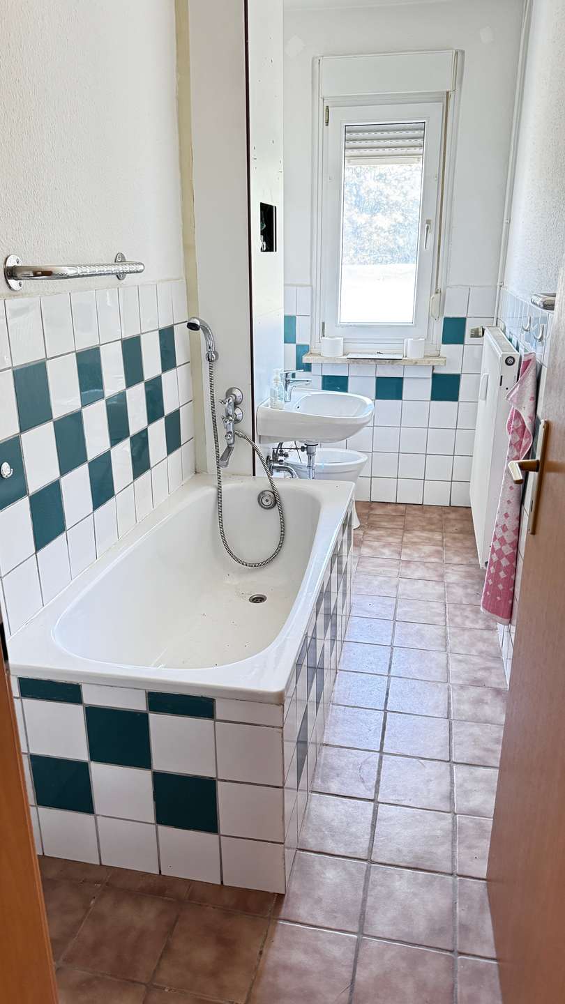 Wannenbad Erdgeschosswohnung Sta�furt