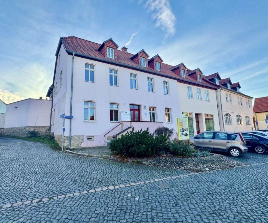 Stra�enansicht Mehrfamilienhaus Ballenstedt