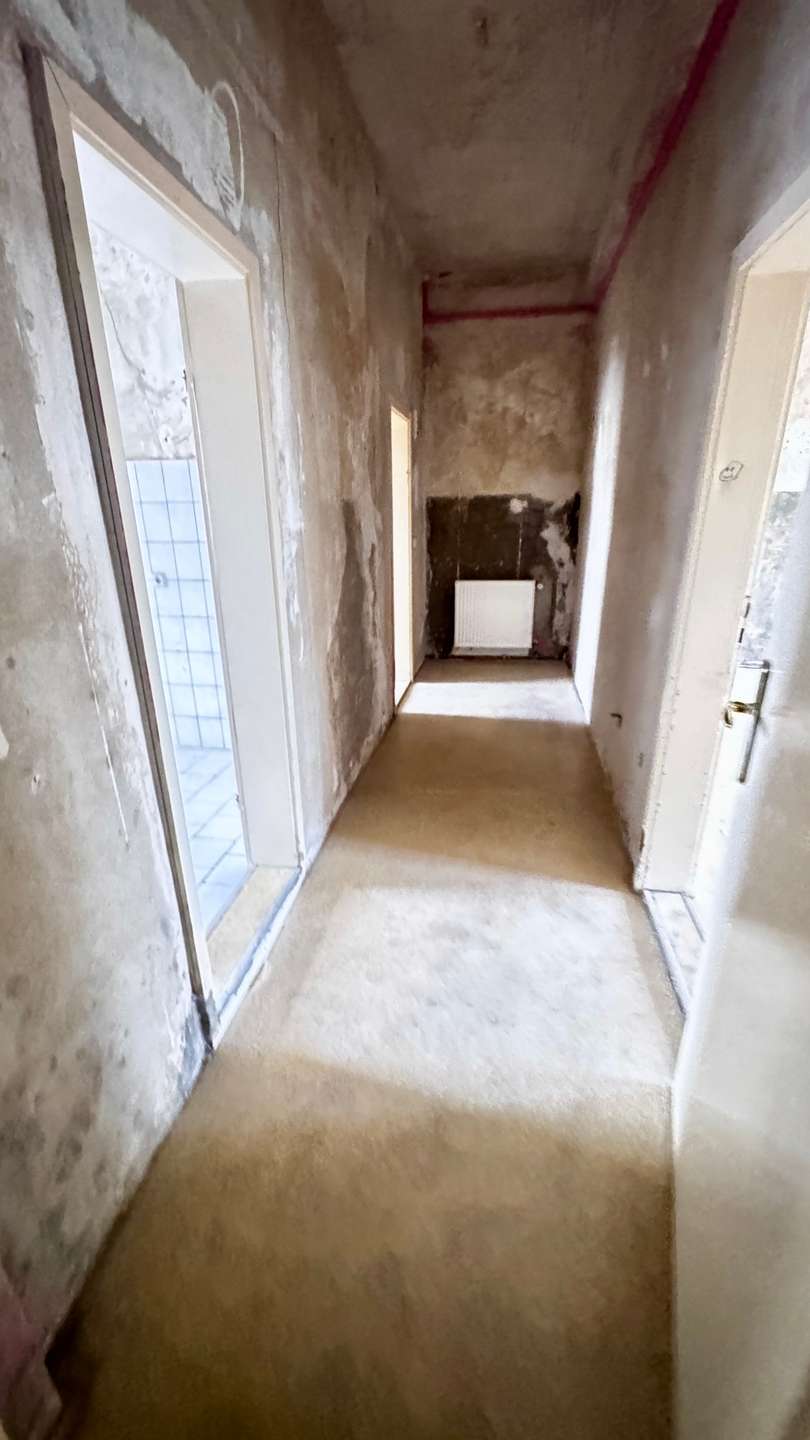 Flur 2.OG Mehrfamilienhaus Calbe